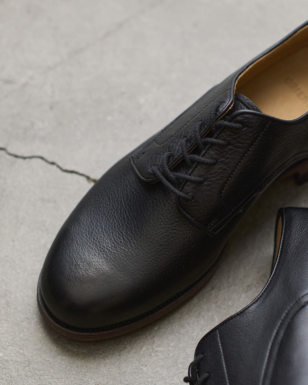 靴 Oriental shoes ORIENTAL